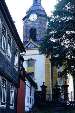 Blick zum Kirchturm