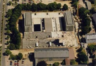 Baustelle Sächsische Landesbibliothek - Staats- und Universitätsbibliothek Dresden, Zentralbibliothek. Im Vordergrund Trefftz-Bau der Technischen Universität Dresden. Luftbild-Schrägaufnahme von Westnordwest : Dresden-Räcknitz, Zellescher Weg 18. Baustelle Sächsische Landesbibliothek - Staats- und Universitätsbibliothek Dresden, Zentralbibliothek. Im Vordergrund Trefftz-Bau der Technischen Universität Dresden. Luftbild-Schrägaufnahme von Westnordwest