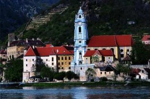 Dürnstein in der Wachau : Stadtansicht von Dürnstein. Aufgenommen 2001 in Österreich