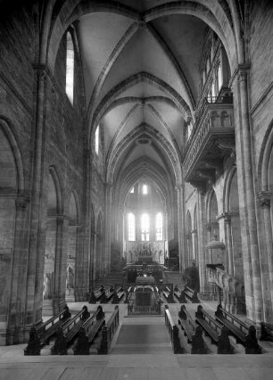 Sankt Peter und Georg — Dom Innenraum