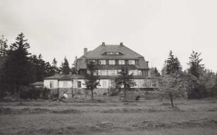 Zinnwald-Georgenfeld. Ehem. Hotel "Lugsteinhof"