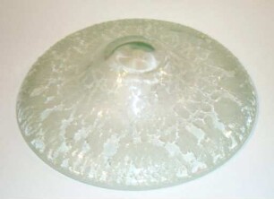 Schale mit Krakelée-Dekor