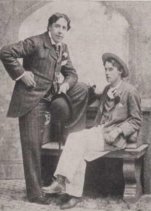 Porträtfoto von Oscar Wilde und Alfred Douglas (1)