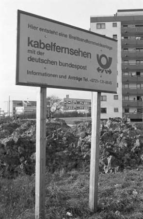 Verkabelung von Neubaugebieten für Kabelfernsehen und Bildschirmtext (Breitband-Kommunikation) durch das Fernmeldeamt Karlsruhe