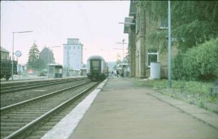 Rosenberg Lok 141 121 N5864 Bnb-Wagen Bahnsteig