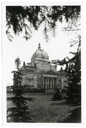 Ruhmeshalle und Kaiser-Friedrich-Museum (Oberlausitzer Gedenkhalle), Görlitz: Ansicht von Westen