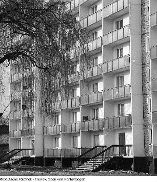 Baukomplex Stübelallee, Fucikplatz (Baustelle, Straßenkreuzung, Skulptur, Pläne, Modell)