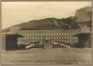 Billing, Hermann; Singen; Krankenhaus - Toreinfahrt