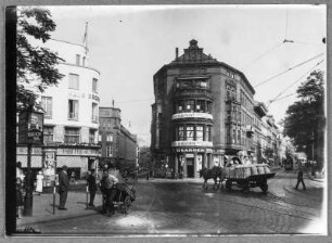 Halle (Saale), Hansering : Hansering, Leipziger Turm. Blick in die Leipziger Straße