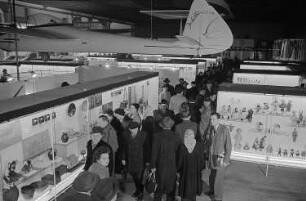 Blick in die Ausstellungshalle Polens und Ungarns