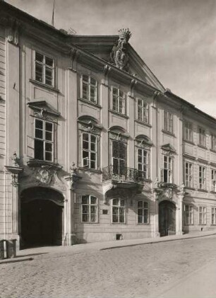 Bratislava, Jednosmerná Premávka. Palais Mirbach (1768). Straßenansicht