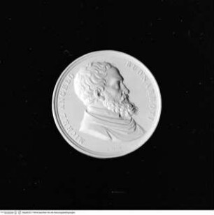 Medaille des Michelangelo, Avers: Brustporträt nach rechts
