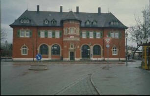 Langenau Empfangsgebäude Bahnsteig