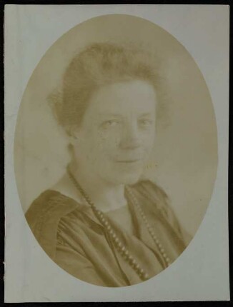 [Bildnis Frida Schottmüller]