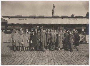 Gruppenbild auf Exkursion nach Leiden, 1929