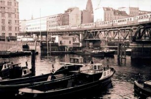 Hamburg: Hochbahn am Schaartor