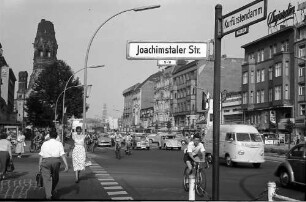 Berlin: Kurfürstendamm, Ecke Joachimstaler Straße mit Schild