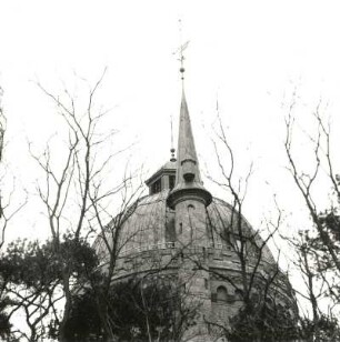 Cottbus. Wasserturm, Straße der Deutsch-Sowjetischen-Freundschaft. 1897, 1920 Kuppelneubau. Turmabschluß