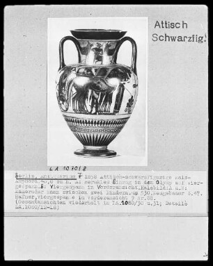 Halsamphora — Herakles Einzug in den Olymp auf einem Viergespann