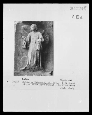 Nördliches Westportal — Nördlicher Türpfosten — Engel, i 2