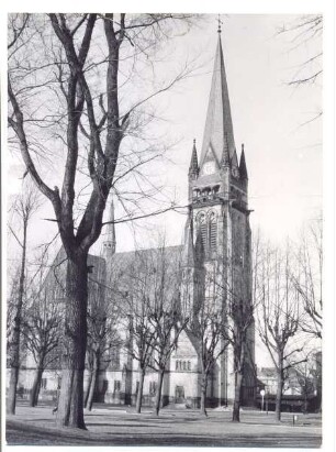 Christuskirche, Seitenansicht-Wilhelm-Platz, seitliche Ganzansicht. Detmold. Kaiser-Wilhelm-Platz. Papierabzug