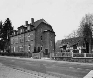 Wohnhaus und Holzstall; Lauterbach, Vogelsbergstraße 31