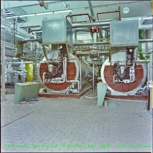 Inneneinrichtung der Technikumshalle zur Komponentenerprobung (TEKO) für das Projekt Wiederaufarbeitung und Abfallbehandlung (PWA)