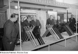 Exponate der westdeutschen Metallindustrie auf der Leipziger Frühjahrsmesse