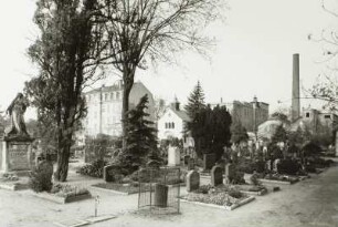 Dresden-Friedrichstadt, Friedrichstraße 54. Alter (Innerer) Katholischer Friedhof (1723, Erweiterung 1842). Blick zur Kapelle