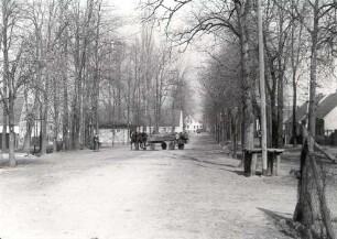 Straßenraum in Drewitz : Dorfsiedlungen. Ort: Drjejcy / Drewitz. Dorfplatz