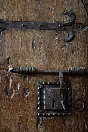 Frankreich. Limousin. Correze. Aubazine. Abtei Kirche. 12 Jahrhundert. Sakristei Schrank. Eiche. 12 Jahrhundert
