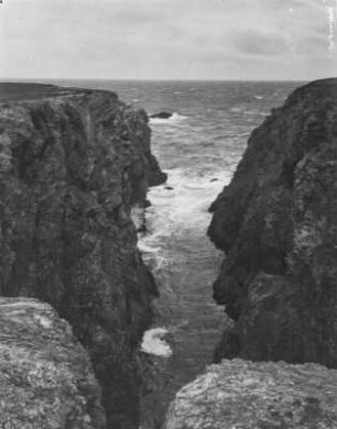 Die Küste bei Belle-Île : Eine enge Bucht an der Küste von Belle-Île