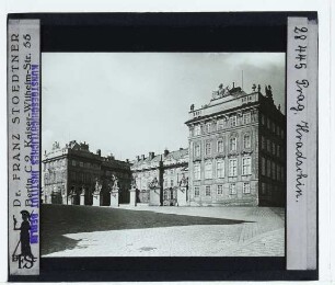 Prag, Hradschin (Burg) : Ehrenhof