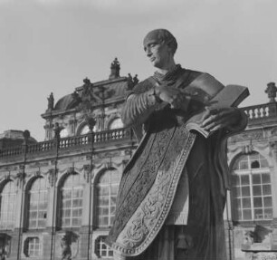 Dresden-Altstadt. Zwinger. Innenhof