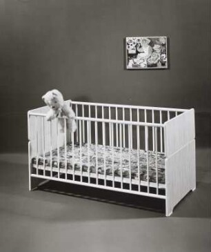 Kinderbett (Modell EG 7)