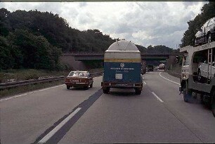 Fahrbahn West (Heidelberg Richtung Basel): Brücke Süd (Halbdirekte Süd [Stuttgart Richtung Basel]) von Norden