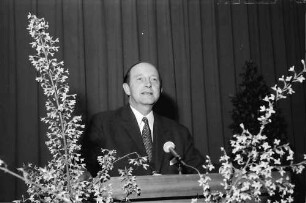 Offenburg: Oberrheinhalle; Ansprache: Ministerpräsident Filbinger