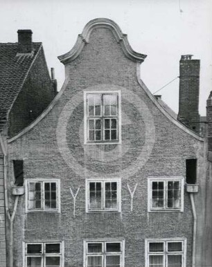 Giebel des Bürgerhauses Heilig-Geist-Strasse 8 in Elbing