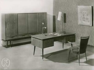 Herrenzimmer "Modell 2174" der Möbelfabrik Erwin Behr