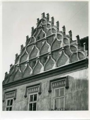 Haus mit gotischem Giebel am Markt, Tabor, Tschechien, Böhmen und Mähren