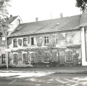 Markranstädt, Bahnhofstraße 10. Wohnhaus (1851/1900). Straßenansicht