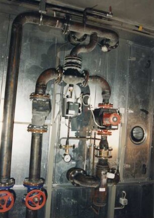 Dresden-Altstadt, Prager Straße 12. Warenhaus "Karstadt" (1993/1995). Technischer Bereich für Klima und Elektrik, aufgeneommen 1995