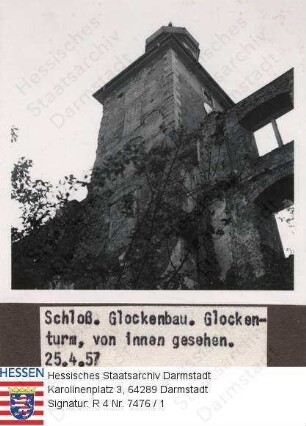 Darmstadt, Schloss / Glockenbau / Bild 1 bis 4: Ruinöses Mauerwerk