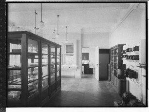 Schule Alstertal (Erdkampsweg) (Hamburg-Fuhlsbüttel): Lehrmittelraum : SchumacherWV Nr. 266