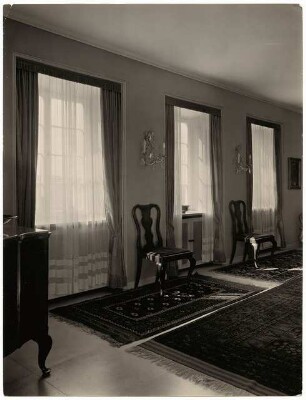 Wohnhaus Dr. Scheufelen, Stuttgart: Fensterwand eines Speiseraumes