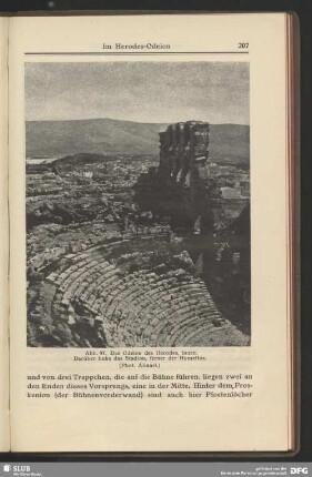 Das Odeion des Herodes, innen. Darüber links das Stadion, ferner der Hymettos