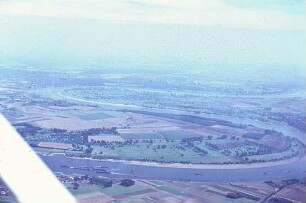 Rhein vor dem Ausbau 1962 zwischen Zons und Stürzelberg