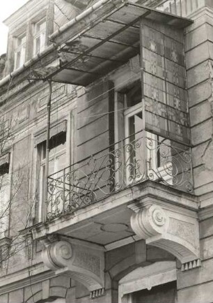 Dresden-Neustadt, Arndtstraße 8. Villa (um 1895). Balkon