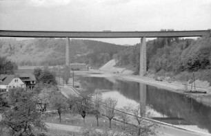 Hedemünden: Autobahnbrücke über die Werra, bei Hedemünden