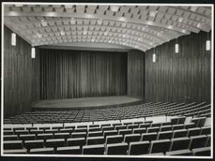 Stadttheater, Trier: Zuschauerraum, Blick auf Bühne